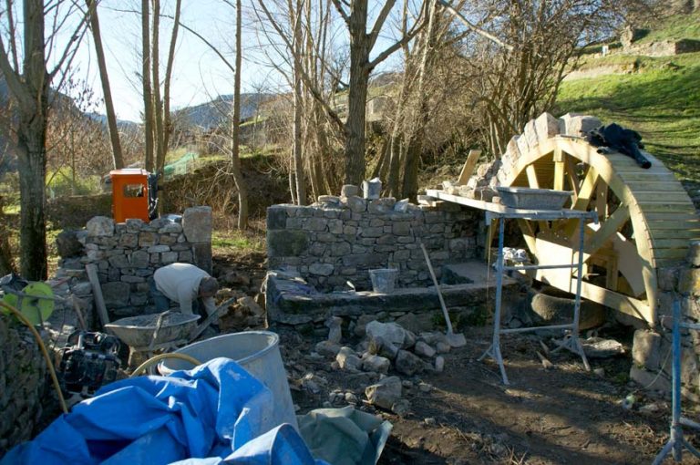 Les murs émergent